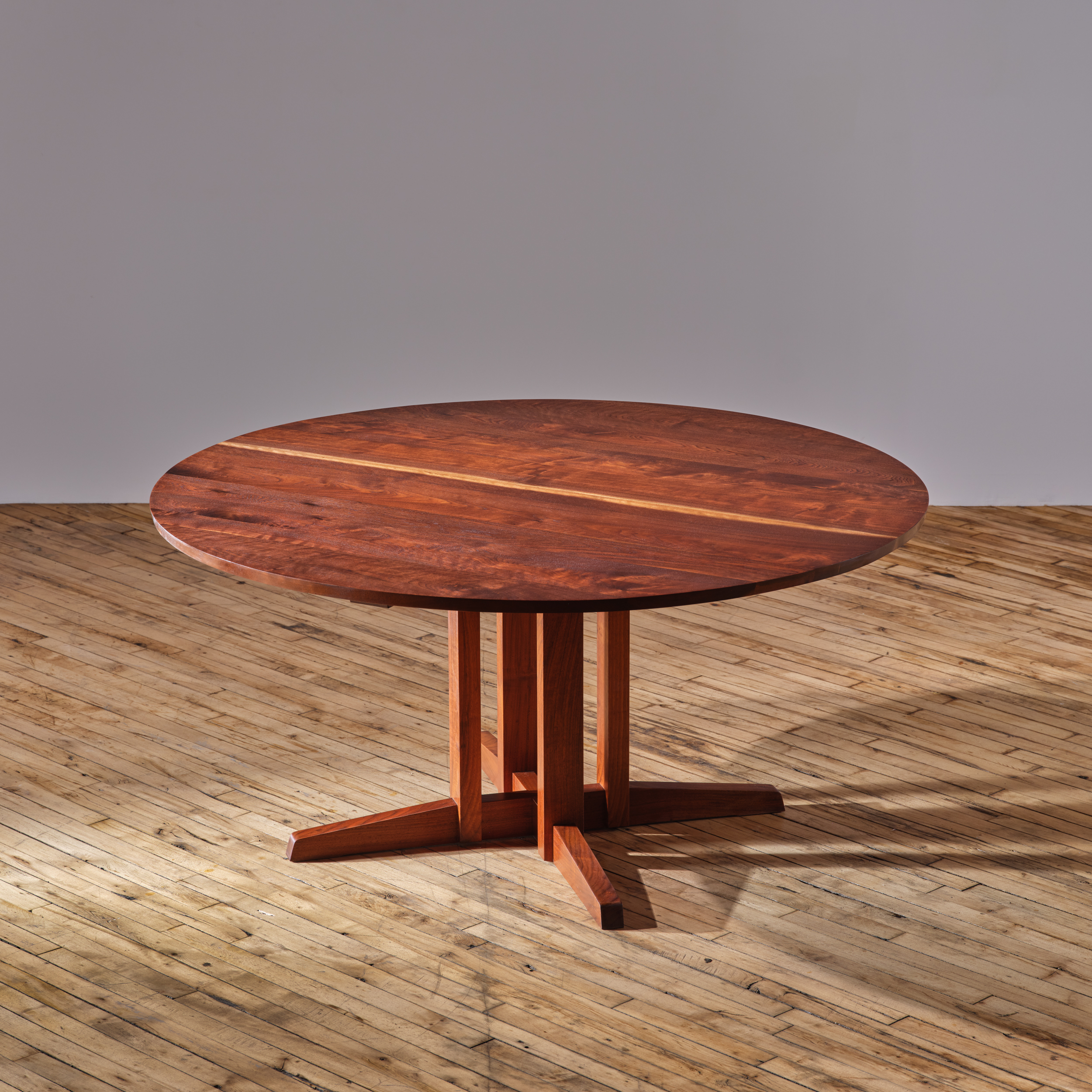 Round Cluster-Base Dining Table
