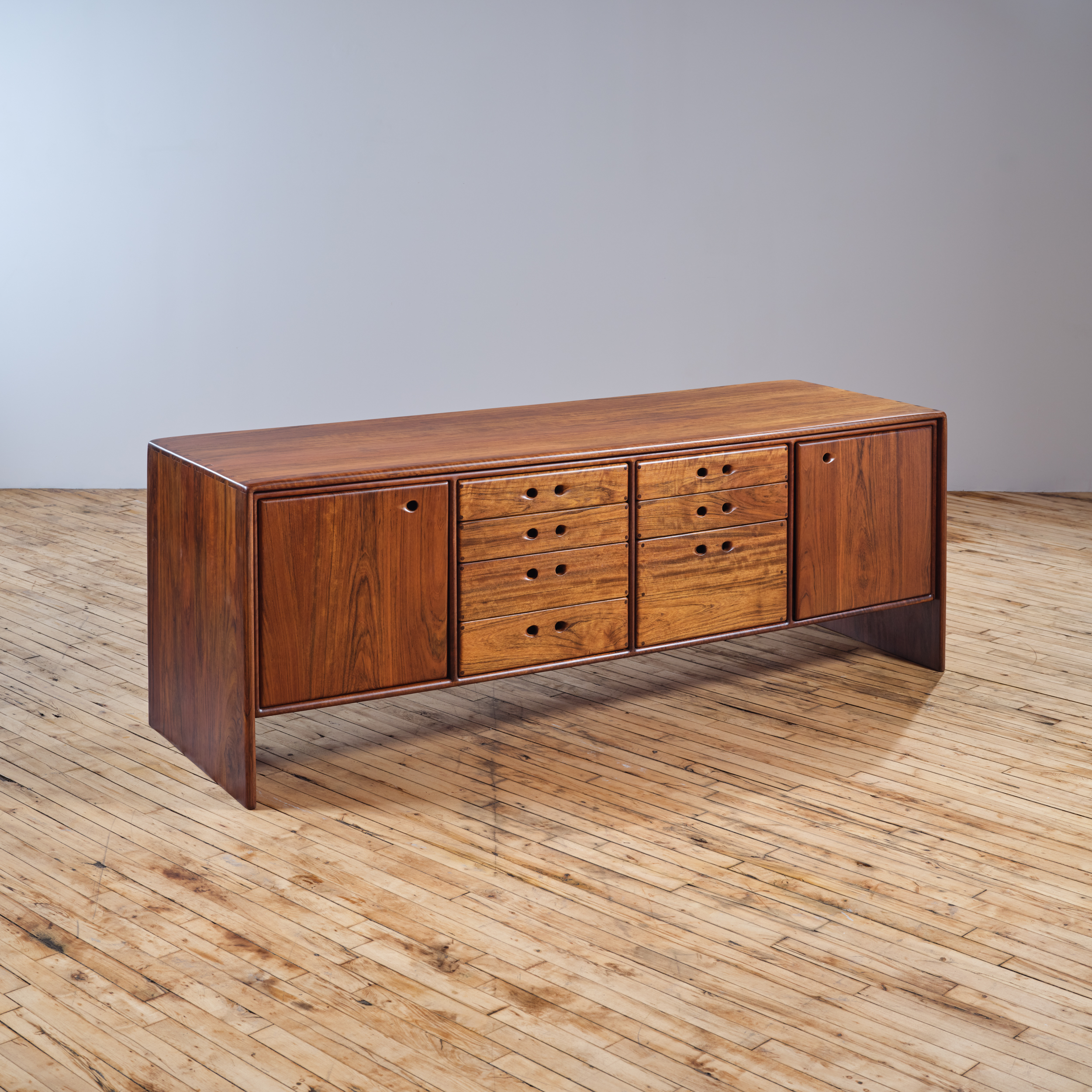 Credenza