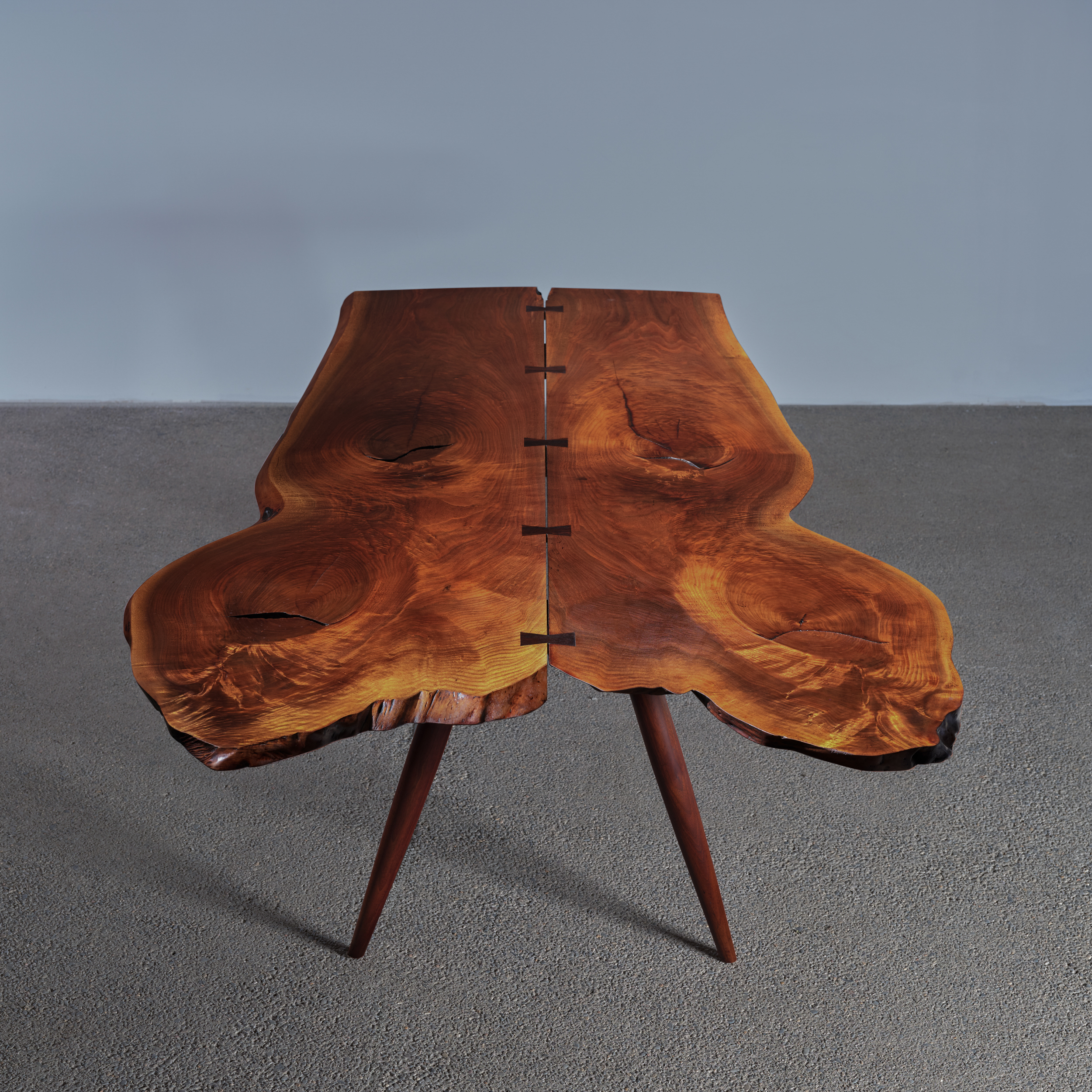 Turned Leg Dining Table by George Nakashima – 1959 Chernus – MG1340-1