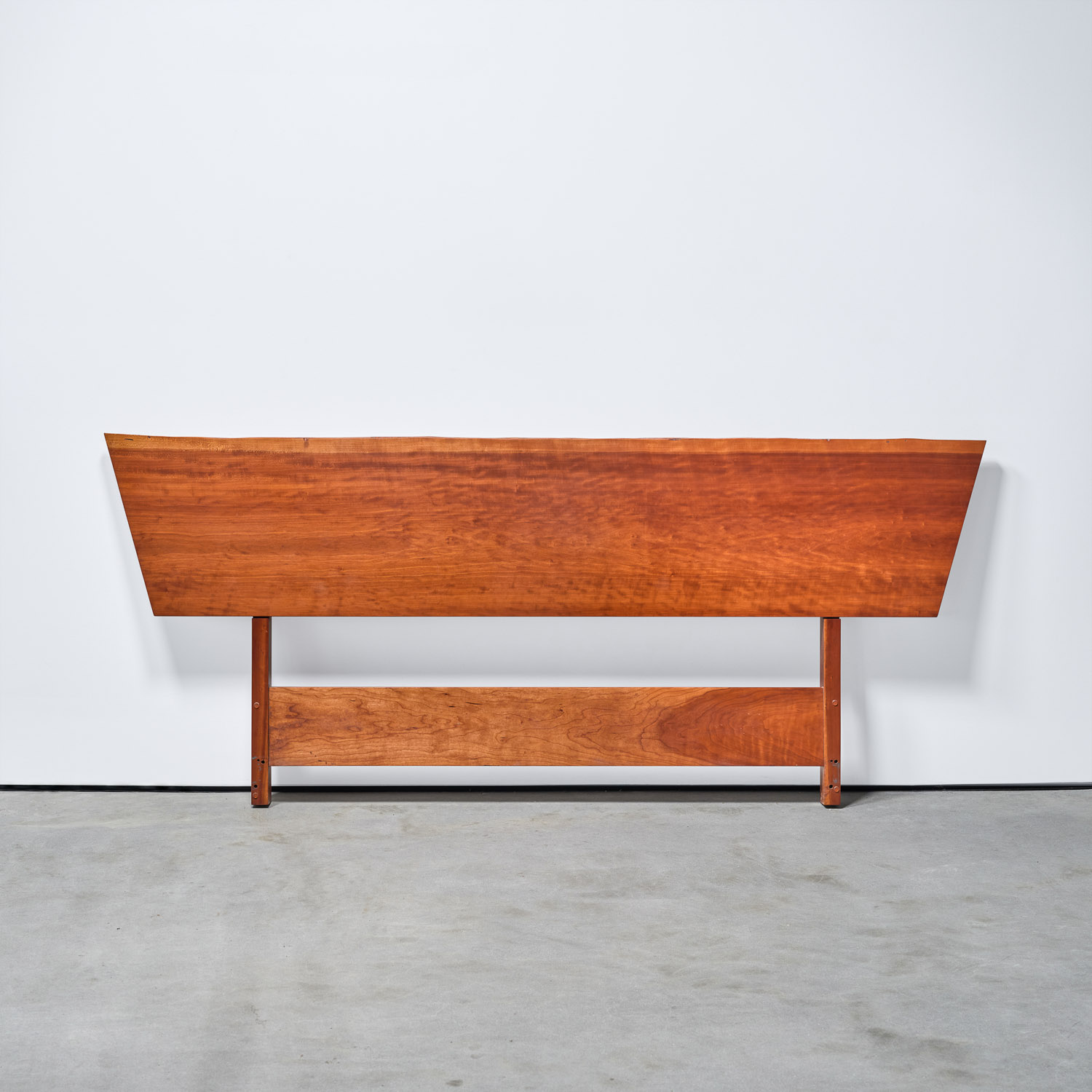 Queen Headboard by George Nakashima – 1969-70 Eastburn – MG1973-4