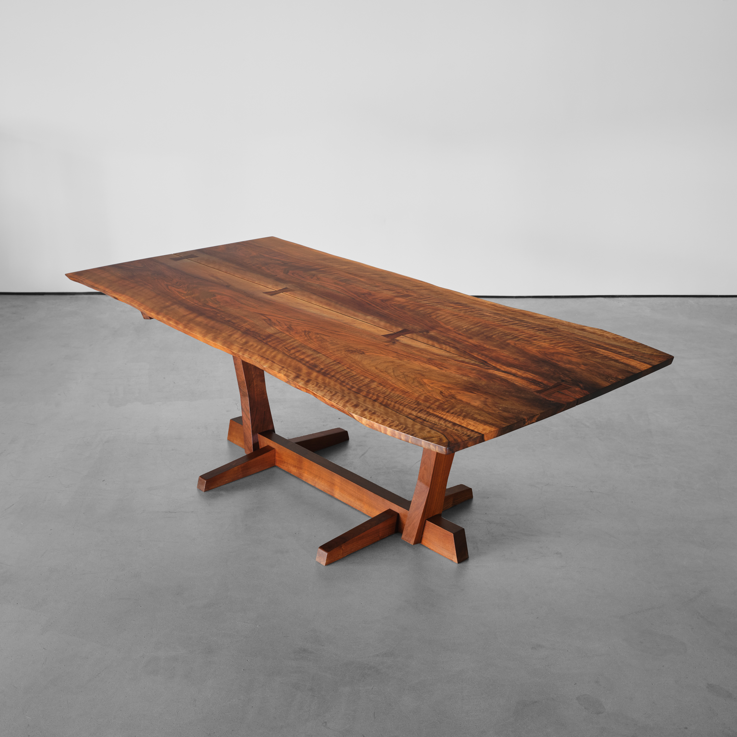 Conoid Dining Table