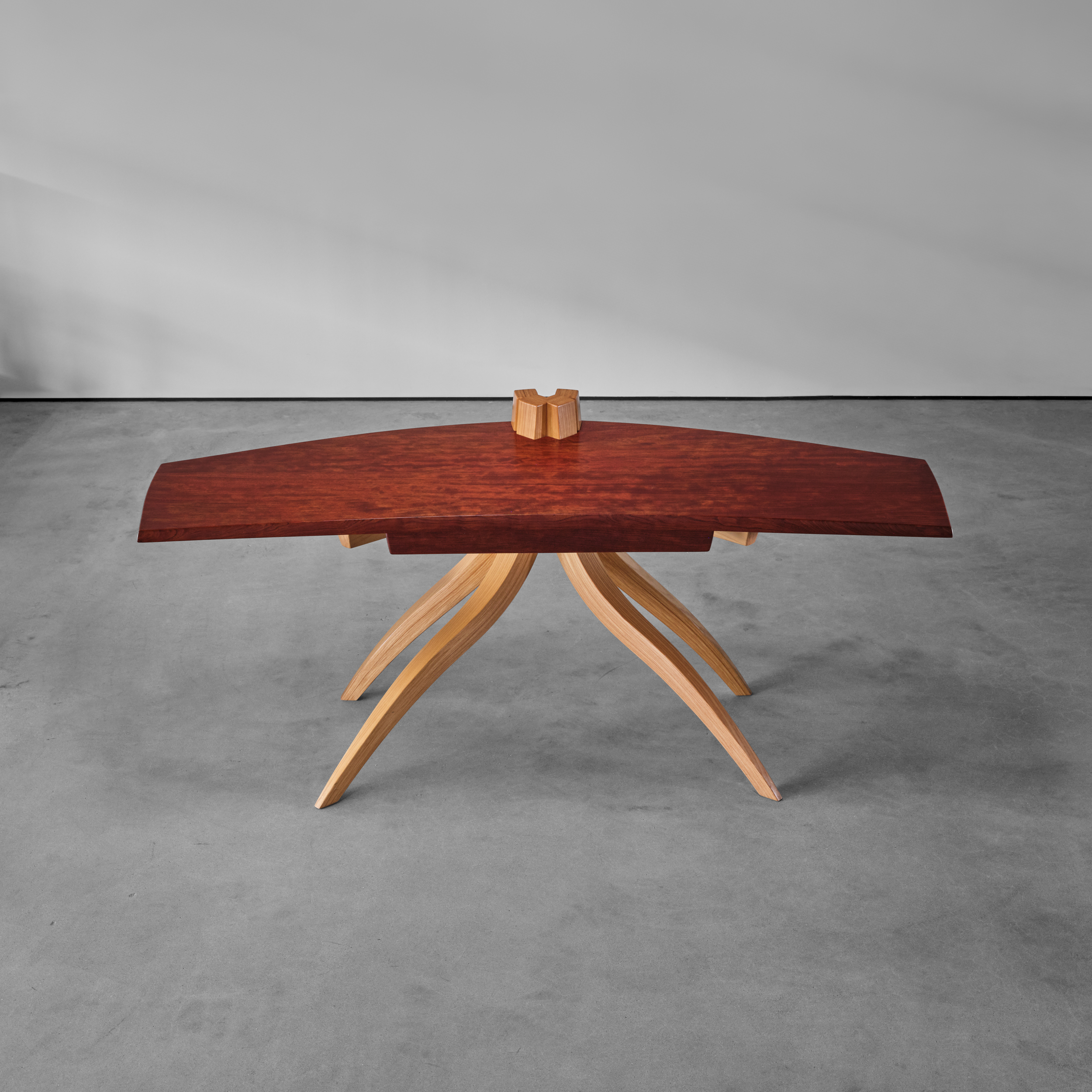 JERE OSGOOD – Desk 1987 – MG2070-19