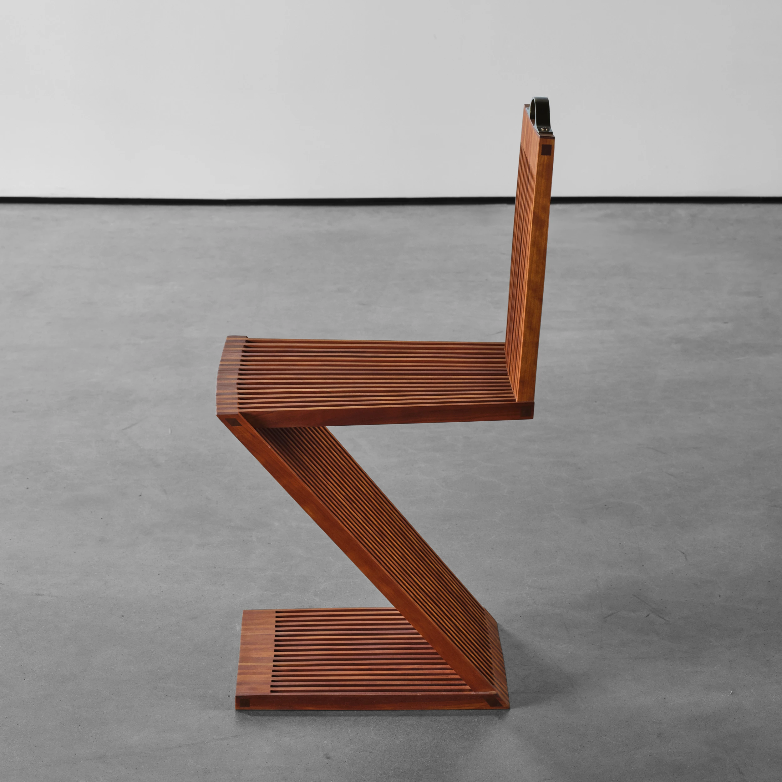 GARY KNOX BENNETT – Chair 790 – 2003 – MG2139 1